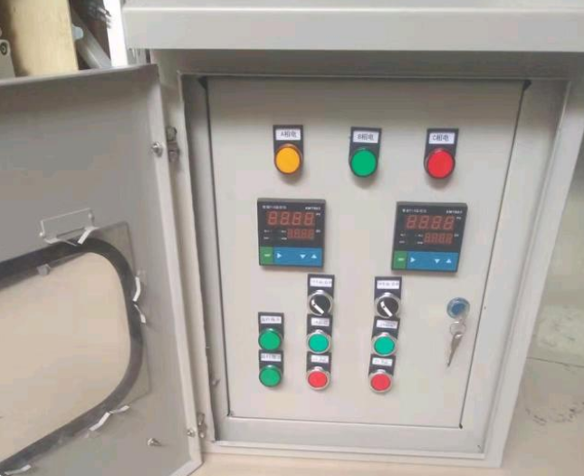 16699506724092.png 電伴熱配電箱.png