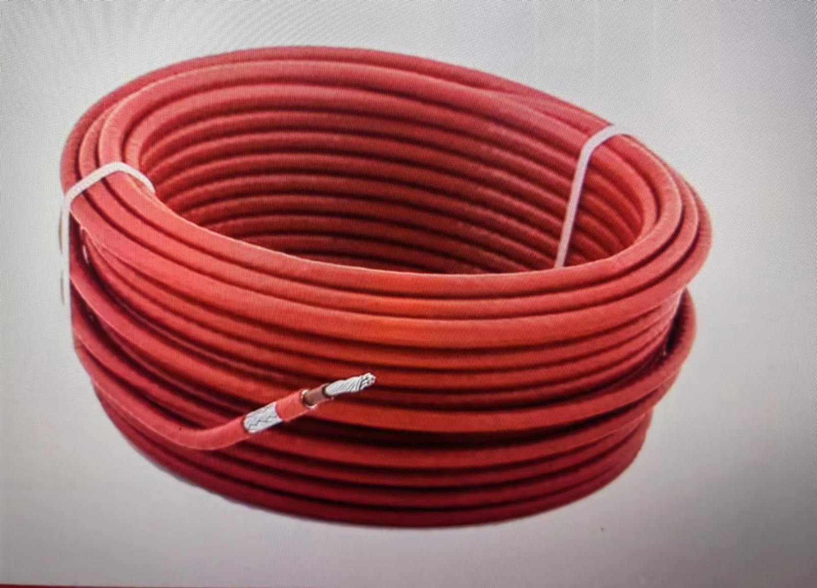 17617014981904.jpg 串聯(lián)恒功率電伴熱7-1.jpg